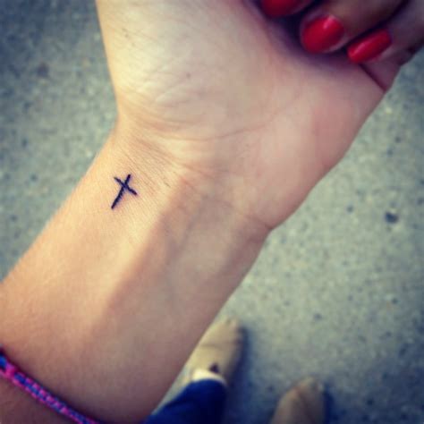 35 Inspiring Cool Wrist Tattoos For Men And Women To Get Now