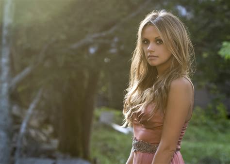 Carly Pearce Talks First Arena Tour Writing Debut Album And Wha Fox