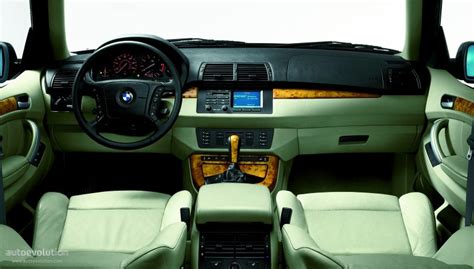 The redesigned x5's extra size, seating, and cargo room push the washington post to call it the most family oriented vehicle bmw has developed and built to date. BMW X5 (E53) specs & photos - 2000, 2001, 2002, 2003 ...