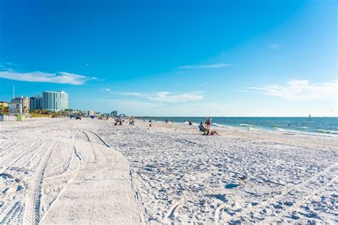 Premium Photo Clearwater Beach With Beautiful White Sand In Florida Usa