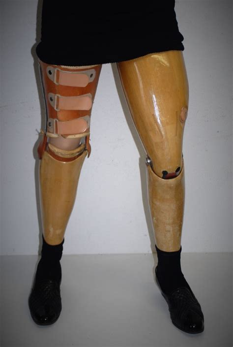Bilateral Amputee With Wooden Legs Beinprothese Beine Etsy
