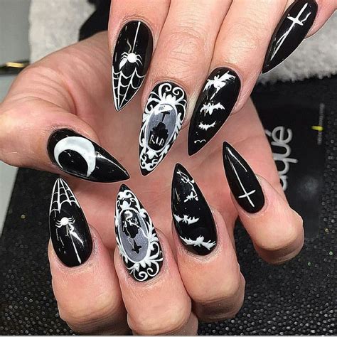 56 Cool Halloween Nail Art Ideas To Copy Now Gothic Nail Art Gothic Nails