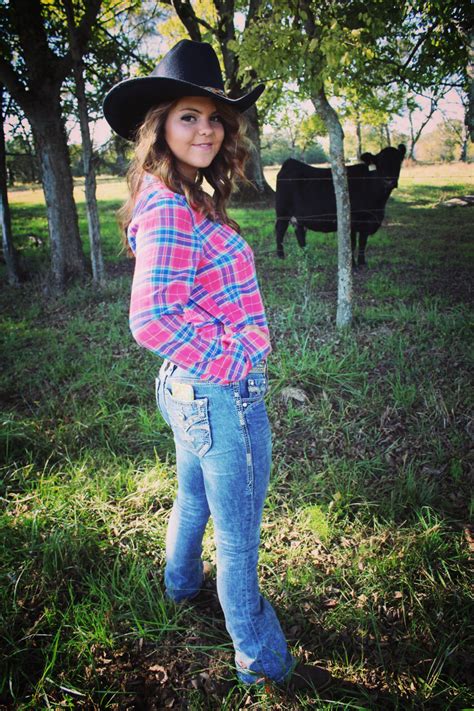 Cowgirl Pink Flannel And Rock Revival Jeans Country Girls Outfits Girl Outfits Country Girls