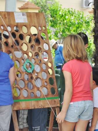 Juegos de mesa y rompecabezas. Juegos tradicionales madera: Alquiler para eventos y fiestas