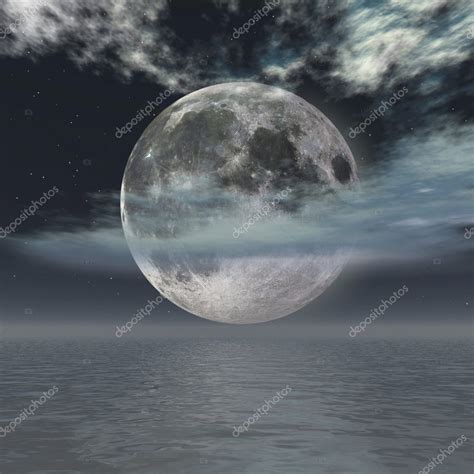Full Moon Over The Ocean — Stock Photo © Archideaphoto 4940636