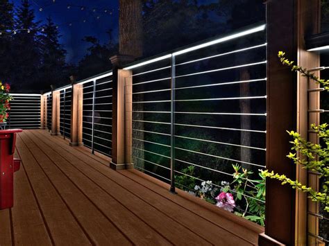 Modern meets comfort in this beautiful balcony garden decor. Beautiful modern balcony railing design exterior exterior ...