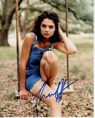 Michelle williams played an outsider to capeside named jen lindley. KATIE HOLMES Signed Autographed DAWSON'S CREEK JOEY POTTER ...