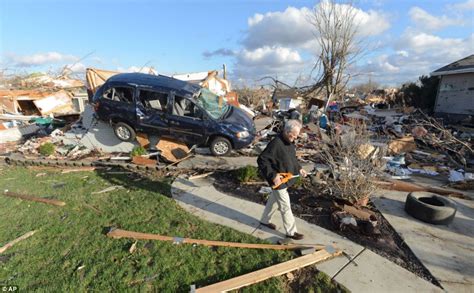 Washington Illinois Tornado Kills Eight During Severe