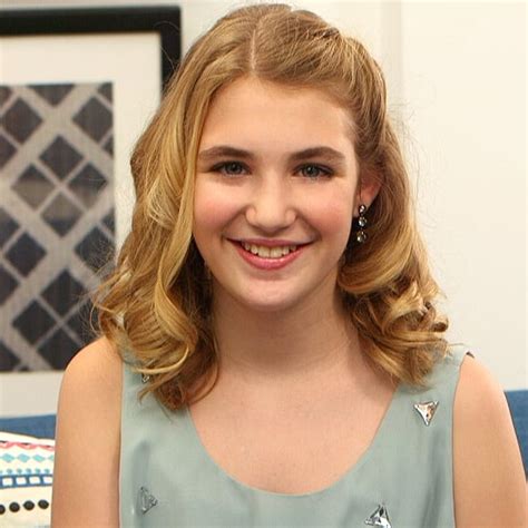 Hot Pictures Of Sophie Nelisse Which Will Make You Fall In Love With Her