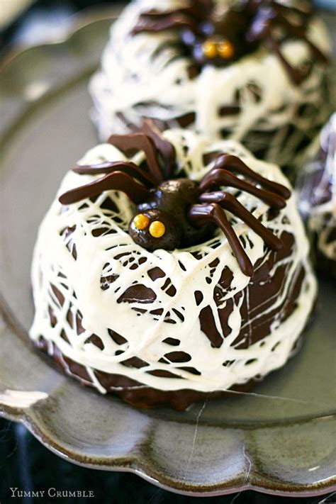 Whichever style you go for, it's sure to be a showstopper. Chocolate Spider Nest Bundt Cakes - Yummy Crumble