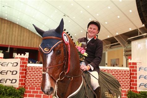Our exclusive series, the insider @home continues this week with popular norwegian rider geir gulliksen!he gives us an insight into his and his horses'. Carsten over 2,12 - Ridehesten.com