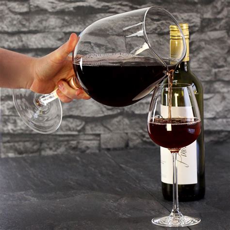 Giant Wine Glass Decanter 66 8oz 1 9ltr