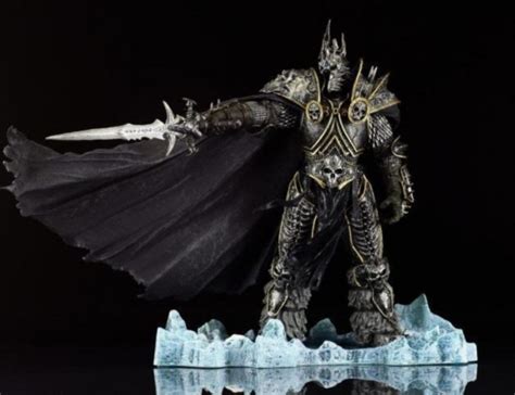 world of warcraft arthas menethil the lich king deluxe collector figure figurazon