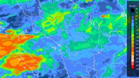 Pada umumnya, hujan tidak akan turun saat cuaca mendung. Info Cuaca - Sebagian Aceh Akan Dilanda Hujan Lebat hingga ...
