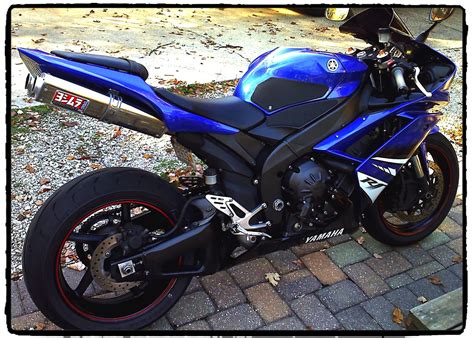 Yamaha motor company won its first race just 10 days after the company was founded. TechSpec Tank Grip Pads for the Yamaha YZF-R1 (07-08)