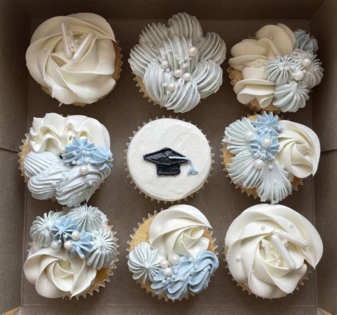 Simple Graduation Cupcakes Set Meerana Sweets