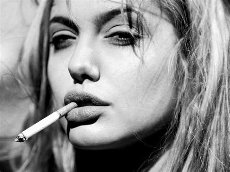 Women Do Look Sexy When They Smoke Laila Koh