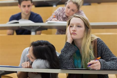 4 surefire signs that you re a last semester college senior