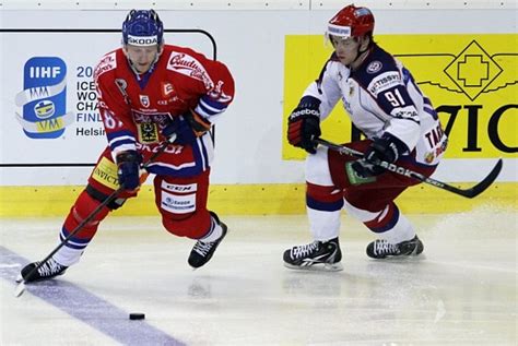 Naše livescore stránka s hokejovými výsledky je aktualizovaná online. Suomi - Tsekki ~ Euro Hockey Tour tänään! | Karhunkadun Kafka