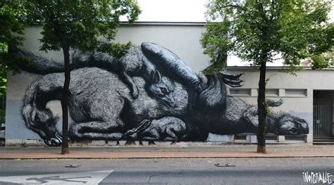 Street Art By Roa In Vienna Austria Street Art Utopia