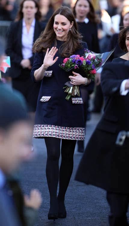 Kate Middleton Wears A Navy Shift Dress Crashes A Website