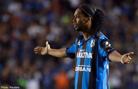 Football Ronaldinho Misses Penalty In Mexico Debut News Asiaone
