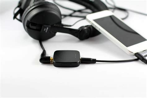 Tiny Uamp turns your music-playing smartphone into a portable hi-fi
