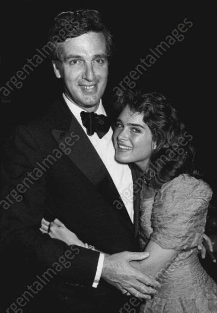 Brooke Shields With Her Father Brooke Shields Father People Photos Pai Pictures People