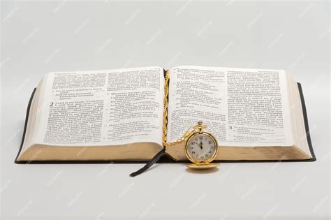 Foto Da Bíblia Sagrada Aberta