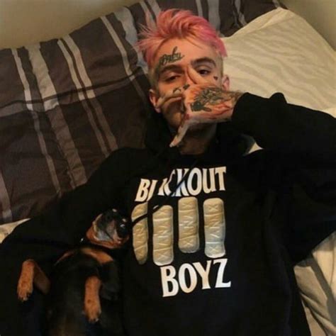 Lil Peep Morre Aos 21 Anos Conheça A Mistura De Emo E Rap Do Músico Cifra Club News