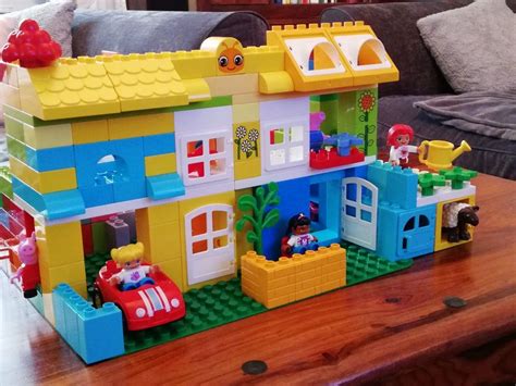 This week, we are participating in lego® week with several other awesome bloggers. Lego duplo house | Lego for kids, Lego projects, Lego ...