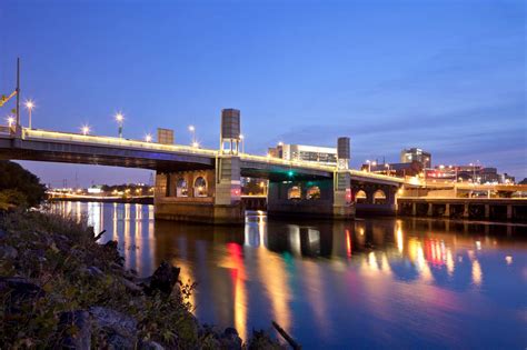 Philadelphias South Street Bridge A Case Study On How Not To Do A