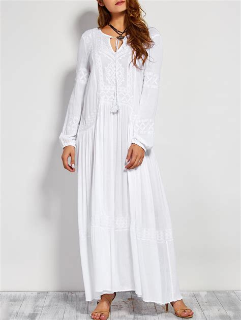 33 Off 2021 Embroidered Long Sleeve Maxi Dress In White Zaful