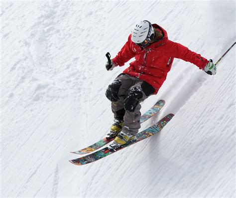 El deporte de invierno es una actividad cargada de adrenalina y para todos los gustos. Destinos para disfrutar de los deportes de invierno junto ...