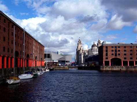 Liverpool fc, liverpool, united kingdom. Великобритания (Ливерпуль) фото №27952 | Фотогалерея Великобритании на WebTurizm