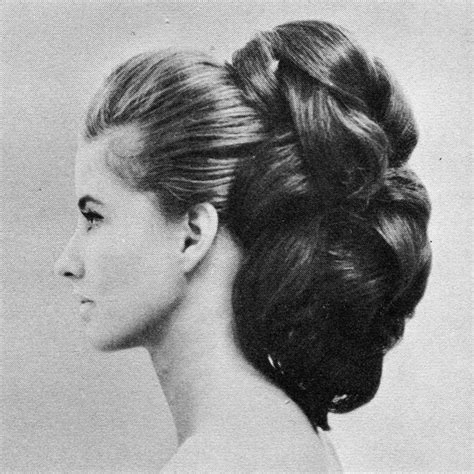 vintage everyday cool pics that defined women s hairstyles of the