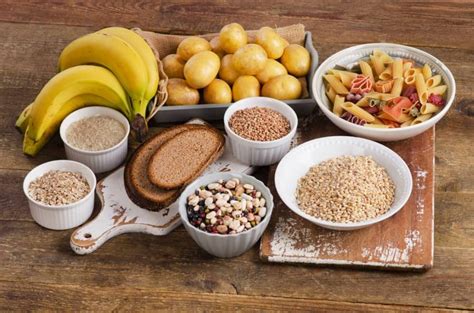 Cuando usted cuente los carbohidratos en los alimentos que cocina, deberá medir la porción de alimento después de cocinarlo. 30 Ejemplos de Alimentos con carbohidratos, lípidos y proteínas