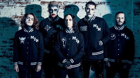 Motionless In White S Ryan Sitkowski I Once Spent An Entire Set Trying To Get My Amp To Work