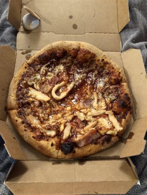 50% dominos gutscheincode auf eine pizza bei bestellung von 3. My BBQ Chicken and Bacon Pizza from Dominos : shittyfoodporn