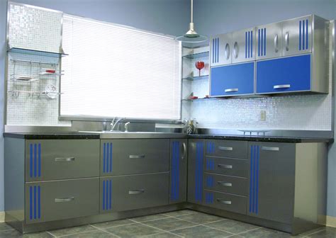 Way back in the 1930s and 1940s, retro metal kitchen cabinets were extremely popular. Stainless Steel Kitchen Cabinets | SteelKitchen