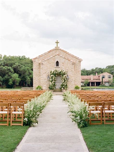 5 Popular Types Of Wedding Chapels For A Romantic And Relaxed Big Day