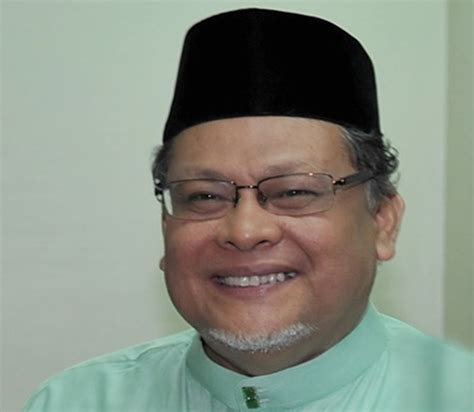 «deputy menteri besar datuk mohd amar nik abdullah said the study was crucial to build confidence of…» 11 Kelantan Exco, 3 ex-officio members get RM50,000 payout ...