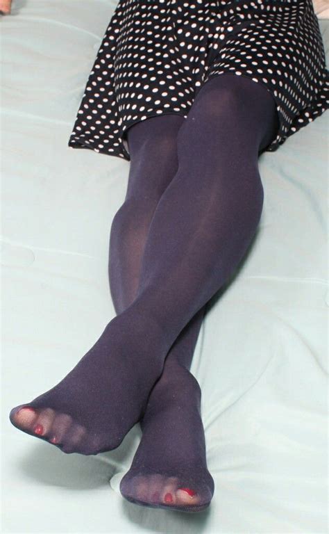 Pin By October Black On Feettoes And Nylon Tights Pantyhose Legs