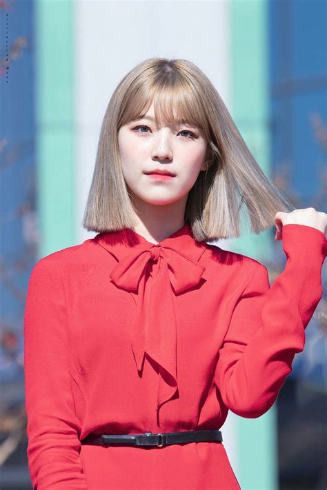 The 2nd single album '9 way ticket' Jiheon fromis_9 | Fashion, Girl idols, Female idol