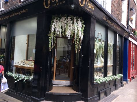 Send flowers to new york from uk. Summer flowers at Ogden Minstergates in York | Harrogate ...
