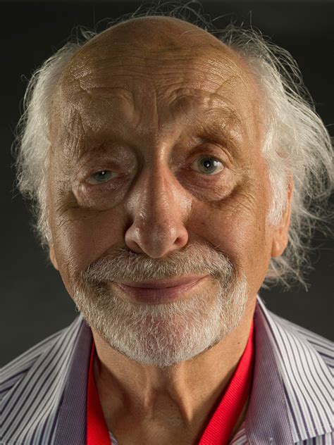 Sie bauen ihre schiffe um an land zu bleiben. stars of sound — Remo Neuhaus