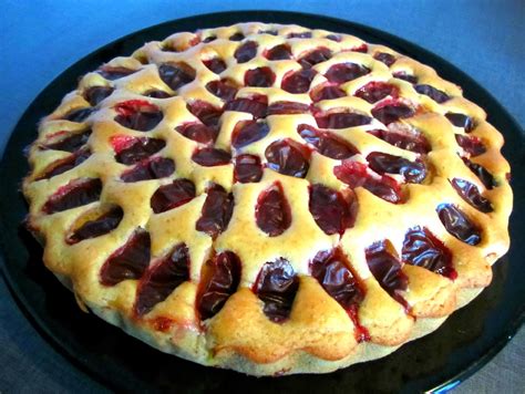 Ob der pflaumenkuchen matschig wird, hängt aber eher vom teig ab als von den pflaumen. Pflaumen Kuchen