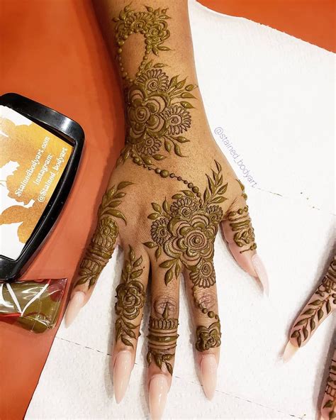 Cleopatra's beauty boutique, salon & spa 1538 gulf shores pkwy. Persian Gulf henna | Mehndi designs for hands, Mehndi ...