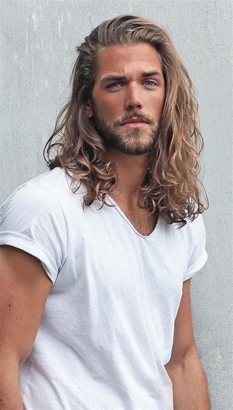 Clean and neat looking, the hip fade plus spike is an iconic hairstyle for men who want to keep that masculine appeal and highlight their face's best assets like those gorgeous eyes. 38 Best Hipster Hairstyles Men Should Try This Season ...
