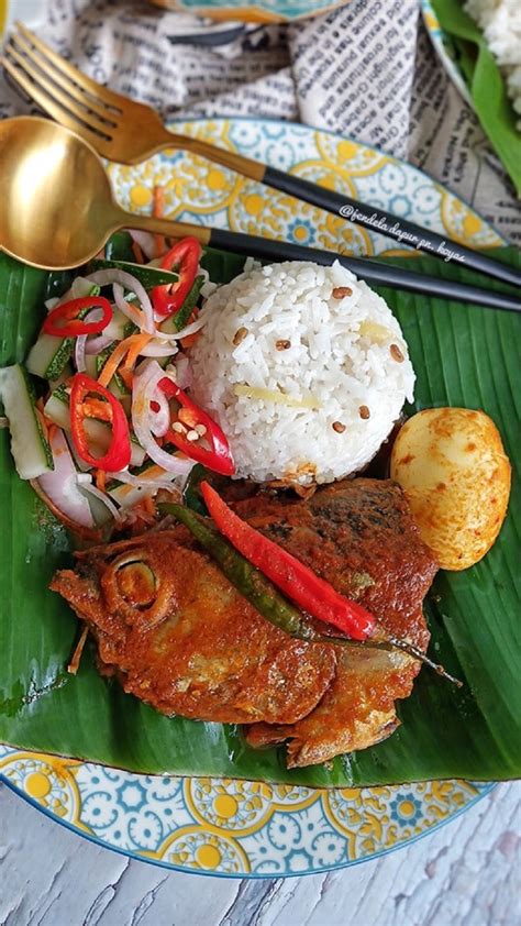 Kedai ini menyediakan pelbagai jenis lauk pauk yang sedap dan menarik. Resepi Nasi Dagang Terengganu (Popular di Pantai Timur ...